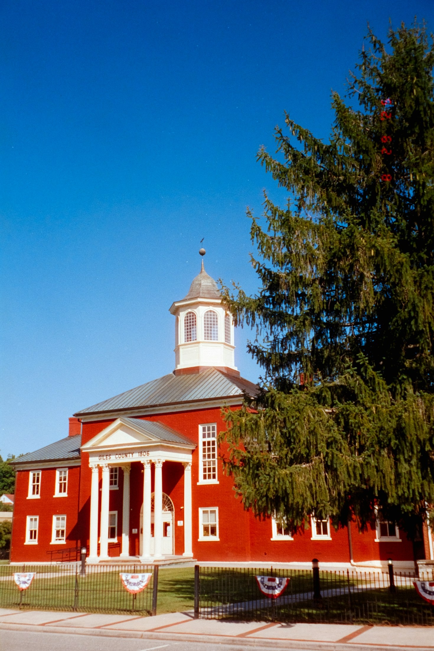 Empowering Citizens: A Guide to Using AplaPratinidhi